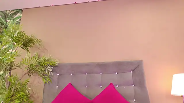 BetsyBennet  online show from 11/27/25, 09:37