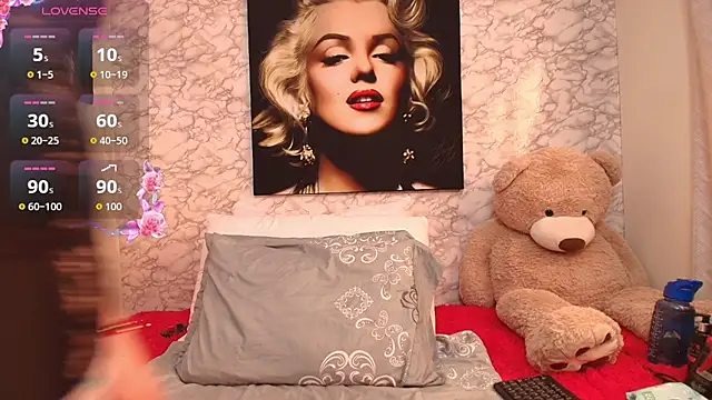 nataliaesmith 24 online show from 11/18/25, 06:33