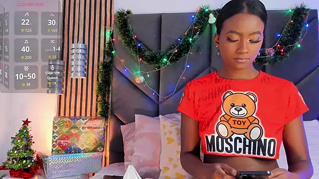 Kendallross28 online show from 12/04/25, 03:33