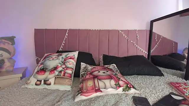 Snapshot of kitty-kryss chatting on 01/05/26, 05:38 kitty-kryss online show from 01/05/26, 05:38