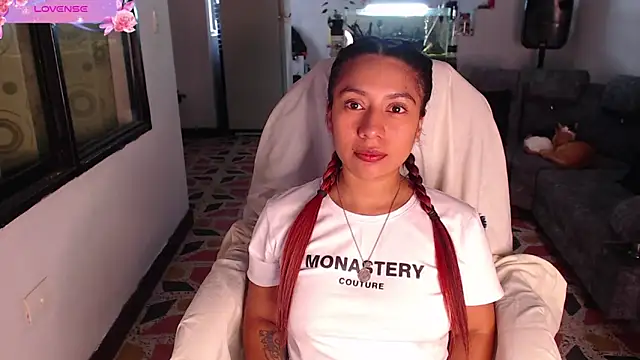 yes0225 online show from 11/05/25, 03:48