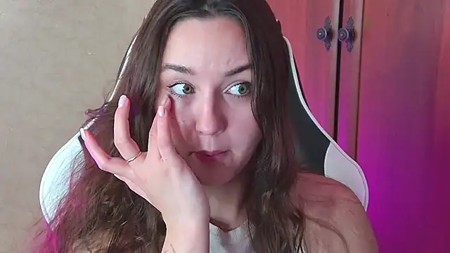 CherryTouss online show from 04/18/26, 07:54