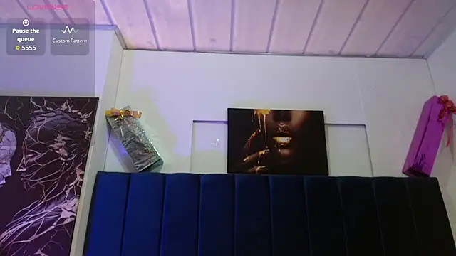 Snapshot of Allison_star1 chatting on 11/21/25, 01:21 Allison star1 online show from 11/21/25, 01:21