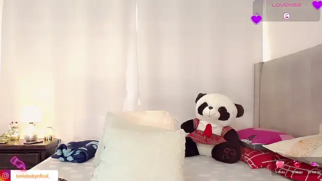 taniababy online show from 04/08/26, 01:23