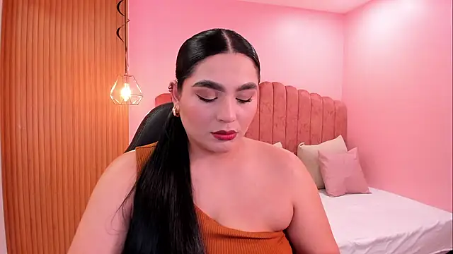 eva sainnt online show from 11/04/25, 06:01