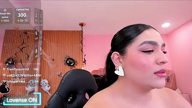 Snapshot of eva_sainnt chatting on 10/14/25, 04:02 eva sainnt online show from 10/14/25, 04:02