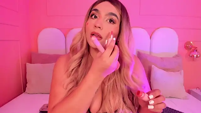 eva sainnt online show from 11/22/25, 05:17