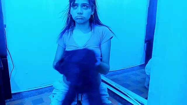 Snapshot of Zaira_Angel chatting on 09/09/25, 03:38 Zaira Angel online show from 09/09/25, 03:38