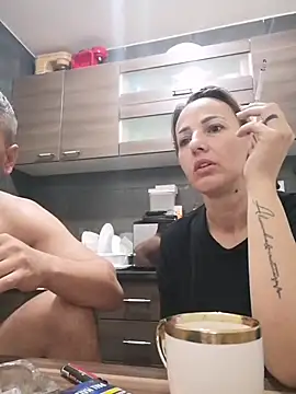 yourflowerpink online show from 10/25/25, 04:44