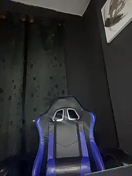 Tracy KS online show from 12/02/25, 03:19