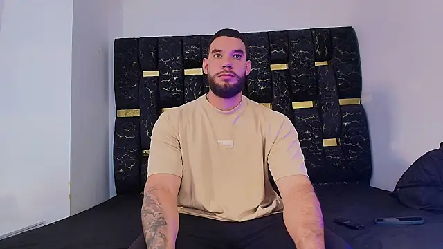 chris blake   online show from 11/18/25, 06:22