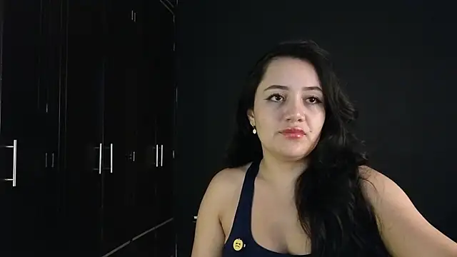 Snapshot of Isa_1207 chatting on 05/17/26, 02:11 Isa 1207 online show from 05/17/26, 02:11