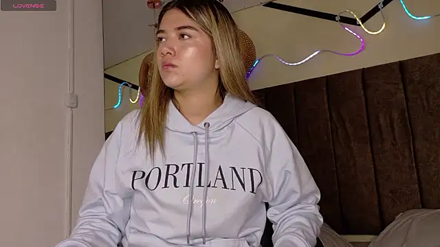 natasha  black online show from 01/07/26, 12:43