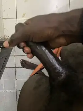 Snapshot of BigDee_0 chatting on 03/15/25, 02:46 BigDee 0 online show from 03/15/25, 02:46