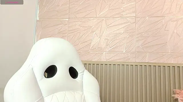 Gaviluc  online show from 10/31/25, 11:29