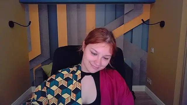 AngelinaLow online show from 05/08/26, 11:25