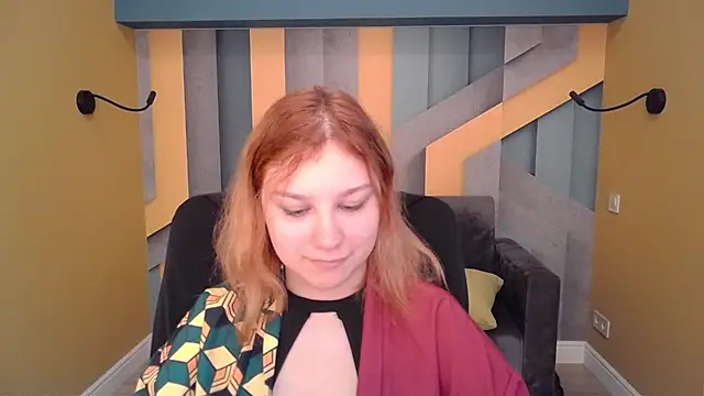 AngelinaLow online show from 04/06/26, 11:33