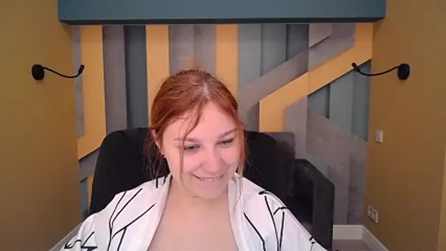 AngelinaLow online show from 04/13/26, 11:25