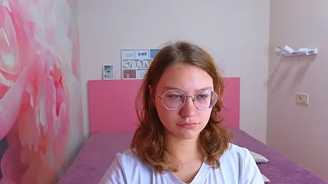 AngelinaLow online show from 11/12/25, 12:31