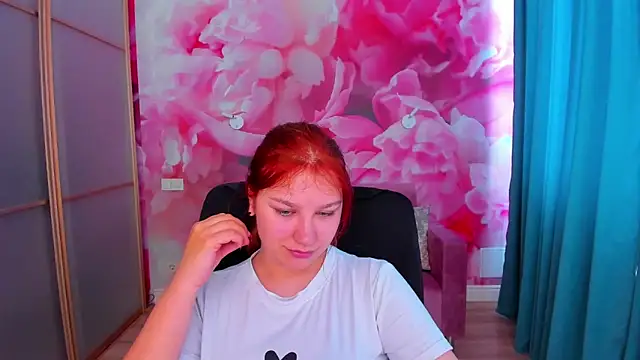 AngelinaLow online show from 05/30/26, 11:27
