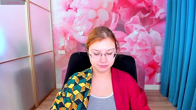 AngelinaLow online show from 02/13/26, 06:35