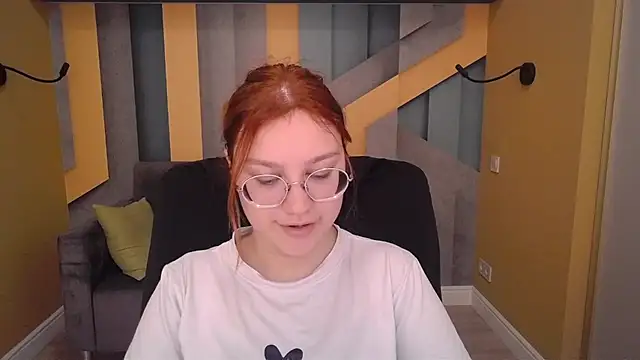 AngelinaLow online show from 03/16/26, 12:31