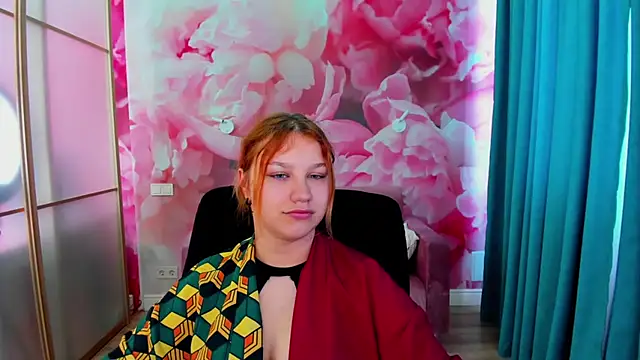AngelinaLow online show from 05/11/26, 11:22