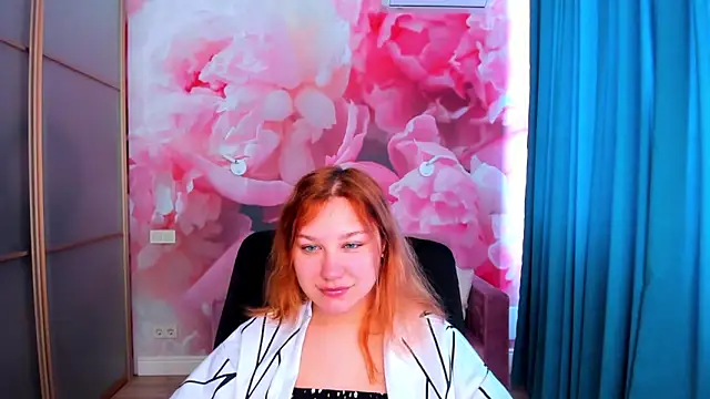 AngelinaLow online show from 04/14/26, 11:26