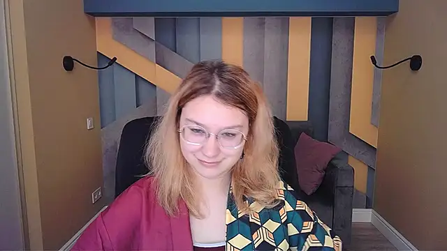 AngelinaLow online show from 02/09/26, 12:36