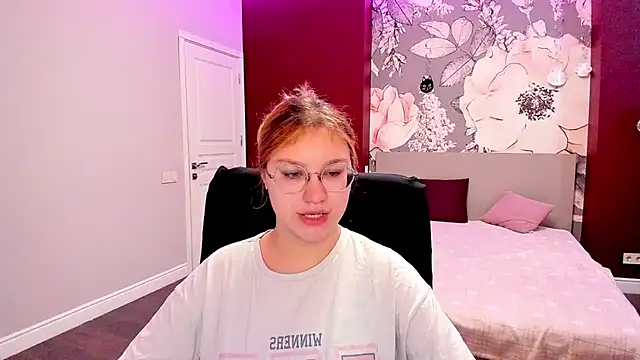 AngelinaLow online show from 02/23/26, 12:28