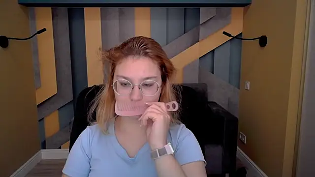 AngelinaLow online show from 01/05/26, 05:27