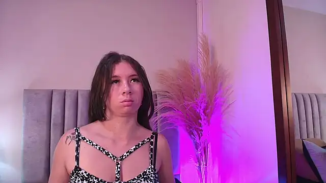 BeckyVidal online show from 11/28/25, 06:08