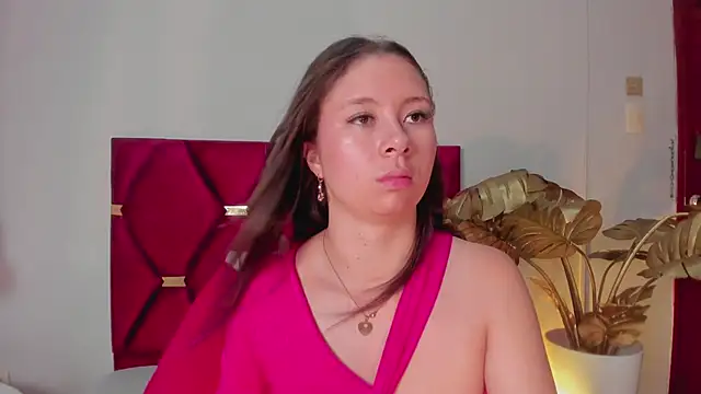 Snapshot of BeckyVidal chatting on 09/12/25, 12:33 BeckyVidal online show from 09/12/25, 12:33