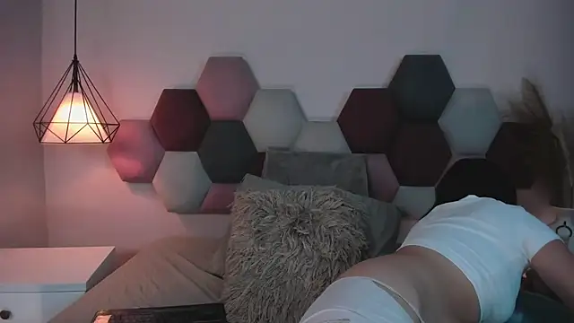 BeckyVidal online show from 11/24/25, 06:08