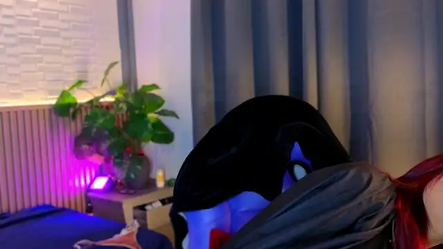 Snapshot of TiffanyWalk chatting on 11/14/25, 11:36 TiffanyWalk online show from 11/14/25, 11:36