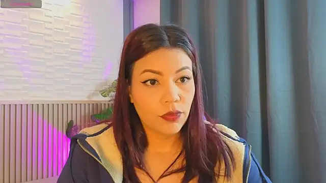 TiffanyWalk online show from 04/11/26, 12:31