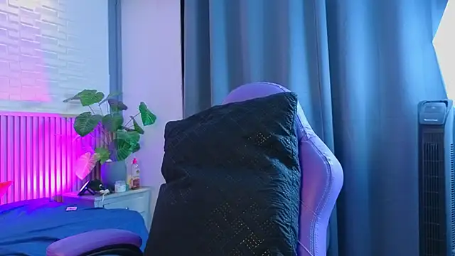 TiffanyWalk online show from 03/13/26, 12:43