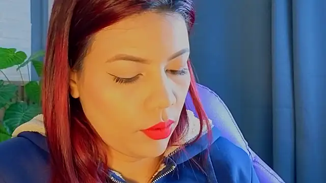 TiffanyWalk online show from 02/25/26, 12:38