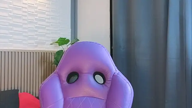 TiffanyWalk online show from 03/03/26, 12:34