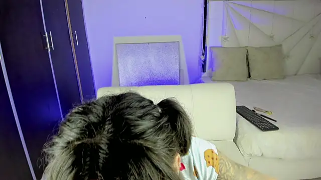 Zion Moore online show from 03/18/25, 01:01