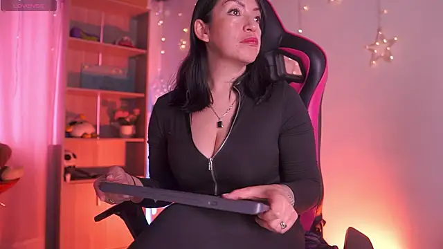 Madison Mayer online show from 03/10/26, 01:04