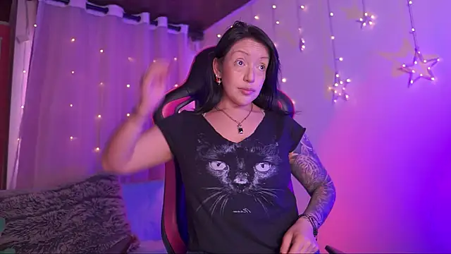 Madison Mayer online show from 01/13/26, 01:37