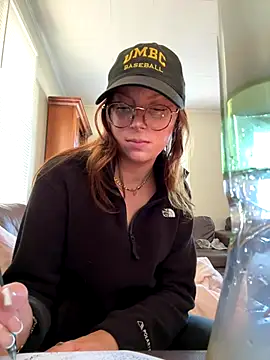 SpaceCowWhore online show from 10/09/25, 04:29