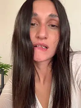 luci brecman online show from 07/14/26, 08:04
