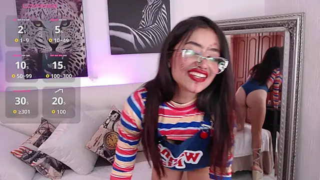 sophie-carter online show from 10/31/25, 08:05