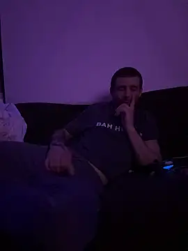 Stillhard8925 online show from 11/05/25, 06:49