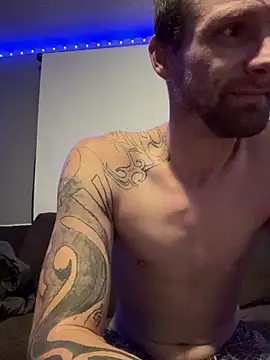 Stillhard8925 online show from 11/08/25, 08:18