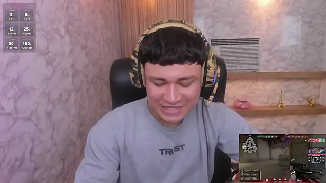 AndrewPeach  online show from 12/22/25, 08:53