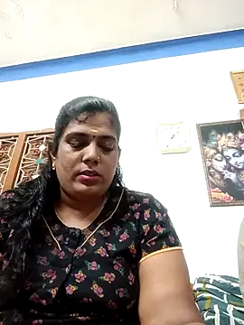 kissmetha online show from 12/17/25, 07:46