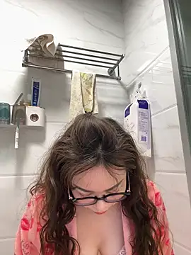 aa520uv online show from 03/23/26, 02:33